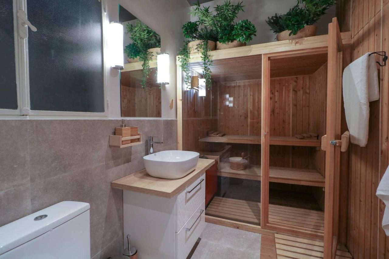 Victoria 5Star / 5Br Bigapt / Sauna / 2Min To Metro Афіни Екстер'єр фото